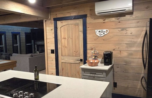 White Pine Cabina | Sunset Pointe Douglas Lake Cabin