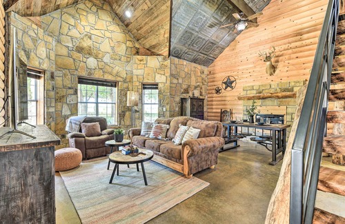 Sunset Cabaña | Sunset Ranch w/ Pool & Hot Tub on 29 Acres!