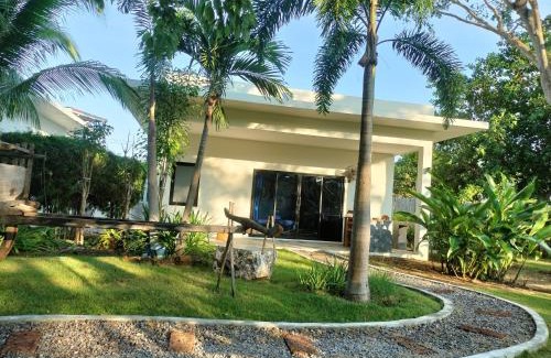 Bueang Sam Phan Complejo | Sunset resorts and bar