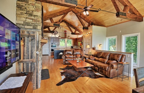 West Jefferson Chalet De Esquí | Sunset Ridge-Open for Bookings! Hot Tub, Ping Pong, Fire Pit, Wi-Fi