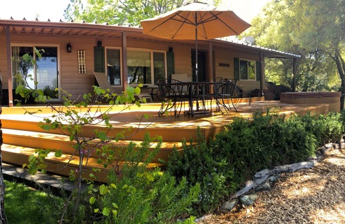 Midpines Casa | Sunset Roost, el nido perfecto para la bañera de hidromasaje privada Yosemite