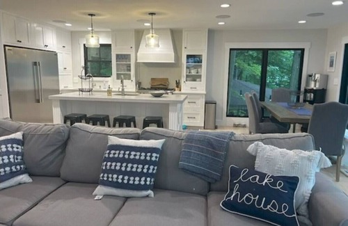 Skaneateles Casa | Sunset Sanctuary-Skaneateles Lakeside