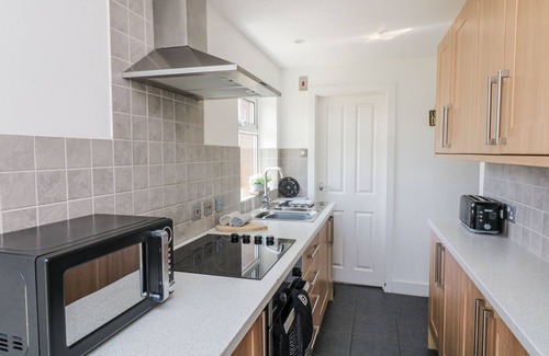 Saint John Cabaña | SUNSET SEA VIEW CHALET, pet friendly, with hot tub in Millbrook