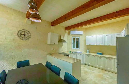 Santu Pietru Villa | Sunset Serenity - Cuatro Habitaciones Villa, Capacidad 9