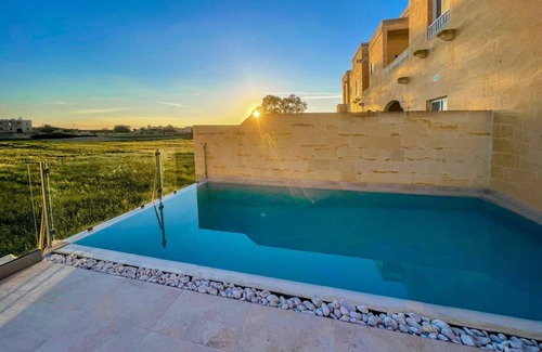 Santu Pietru Villa | Sunset Serenity - Cuatro Habitaciones Villa, Capacidad 9