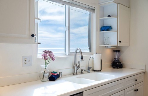 Sunset Cliffs Casa | Sunset Serenity On The Cliffs / Balcony / Oceanview