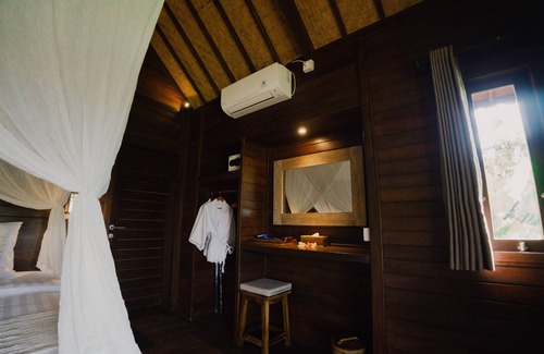 Mushroom Bay Casa | Sunset Star Huts