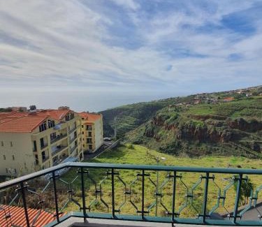 Estrela da Calheta Apartamento | Sunset Star with Sea View