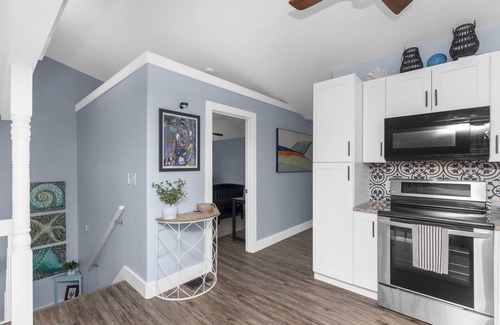 Fort Walton Beach - Destin Casa | Sunset Stay | Waterfront, Dolphins, Arcade, & Dock