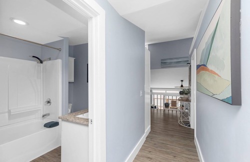 Fort Walton Beach - Destin Casa | Sunset Stay | Waterfront, Dolphins, Arcade, & Dock