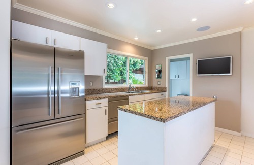 Hollywood Hills West Villa | Sunset Strip Location- 5mm Dollar Dream Home w/ Pool, Hot Tub, Cabana, + More!