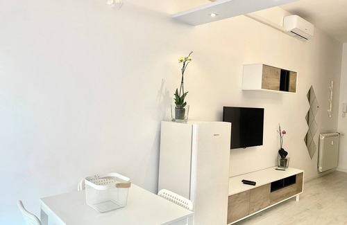 Marina di Carrara Apartamento | Sunset suite - apartment by the sea in Marina di Carrara