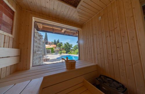 Lapcici Villa | Sunset & Sunrise Villas in Stanisici-Two Villas With Common Pool