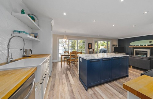 Picton Cabaña | Sunset Surf Cottage - Picton, Ontario, Canadá
