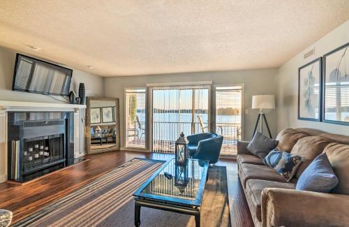 Lake Hamilton Apartamento | Sunset-View Resort Condo on Lake Hamilton!