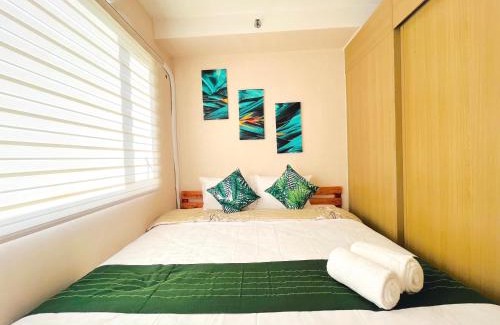 Ususan Apartamento | Sunset View w/King BednWI-FI at Grace Res, Taguig