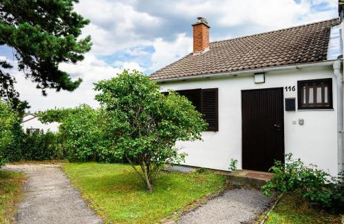 Breitenbrunn Casa | Sunset View Weekend house with lake view, balcony, garden, parking