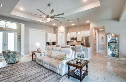 Punta Gorda Casa | Sunset Views and Dock Canal-Front Punta Gorda Home!