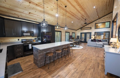 Pickens Cabina | Sunset Views + ATV Trails + Game Room + Bunk Bed Nook + Private Outdoor Living