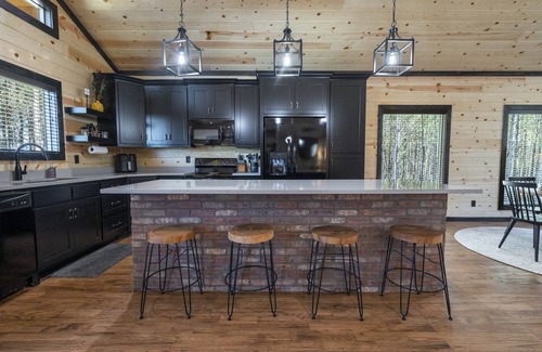 Pickens Cabina | Sunset Views + ATV Trails + Game Room + Bunk Bed Nook + Private Outdoor Living