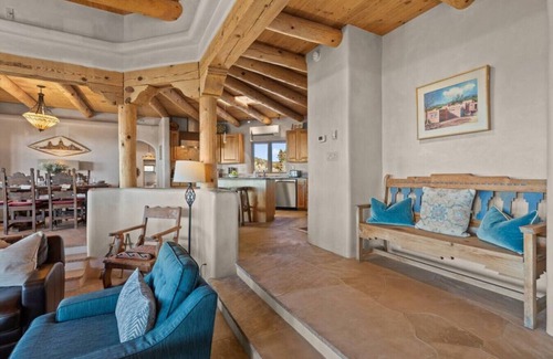 North Hills Alquiler De RV | Sunset views, Hot tub, Game Room