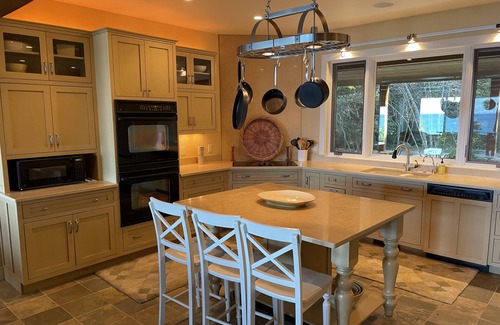 Lake Leelanau Casa | Sunset Views on Lake Michigan Beach - perfect for large family gatherings!