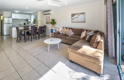 Hamilton Island Apartamento | Sunset Waters 1 by HamoRent on Hamilton Island