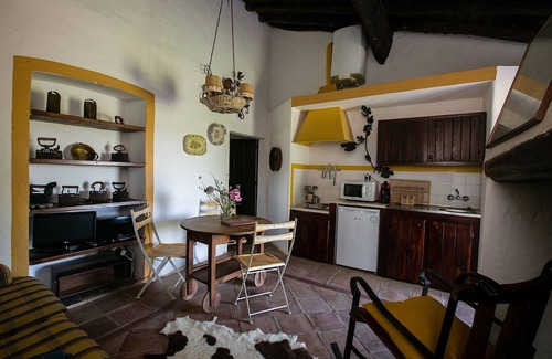 Sousel Casa | Sunset Yellow Villa, Wifi, Terraza, Piscina