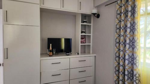 Anse La Raye Apartamento | Sunsetcrest Tranquil Getaway