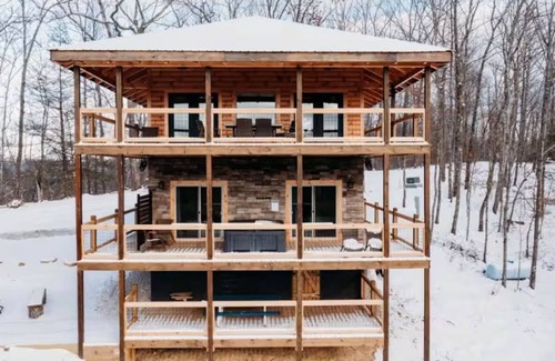 Frenchburg Cabina | Sunsets 4ever Cabin- 360 views 2-bedroom cabin with WiFi & Hot Tub