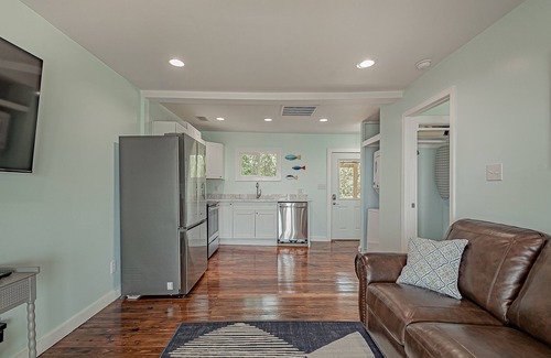 Fort Morgan Casa | Sunsets and Relaxation await - Spot of Sun Bay Cottage