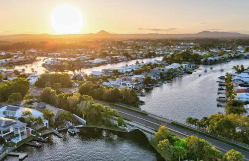 Noosaville Apartamento | Sunsets at Snowmas, Pooch Friendly & Stunning View