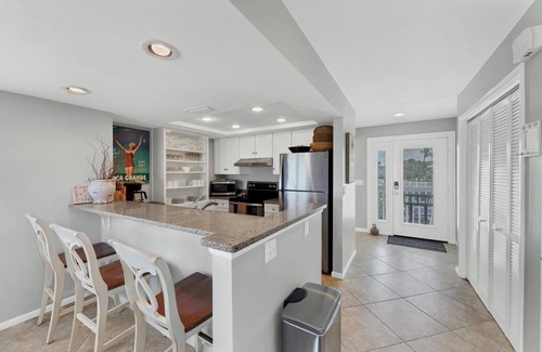 Boca Grande Condominio | Sunsets at Sundown Colony ~ beachfront 2/2.5 condo with community pool