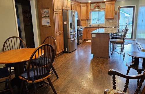 Bradford Casa | Sunsets In The Cove-Previously "Family Lake Memories Made Here"