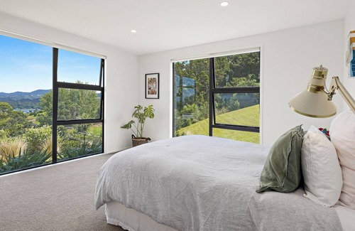 Mahurangi West Casa | Sunsets in the Spa at Ti Point - Your Beautiful, Modern, and Warm, City Escape