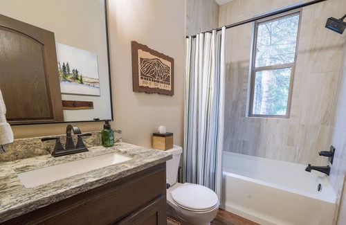 Embarrass Casa | SUNSETS OVER GIANTS RIDGE - LUXURY HOME 5 MINS FROM SKI & GOLF!