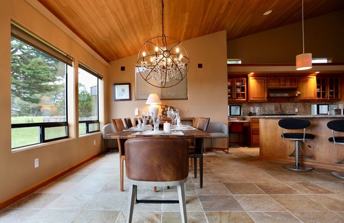 Sea Ranch Casa | Sunsets over the ocean, waves, whales, serenity, luxury on the bluff