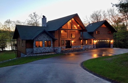 Remer Casa | Sunsets & Sand Beach: A Private Executive Thunder Lake Estate