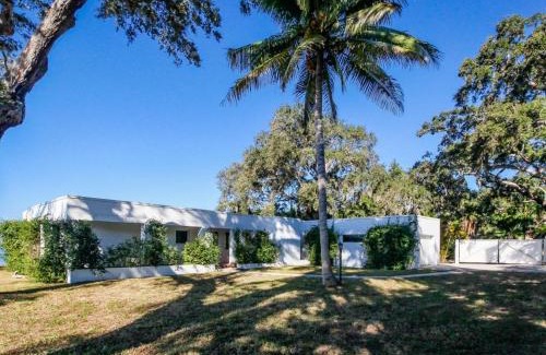 Indian Beach Sapphire Shores Casa | Sunsetter on Sapphire Shores