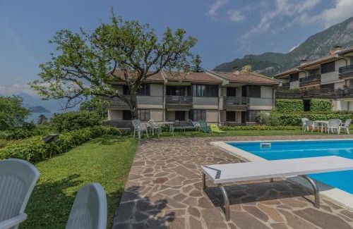 Lierna Apartamento | SunsetView - Lake Como swimming pool and garden