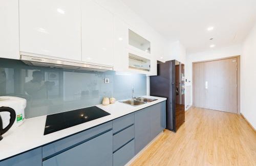 Ngoc Khanh Apartamento | Sunshine Balcony Apartment in VINHOMES METROPOLIS near Lotte Hanoi
