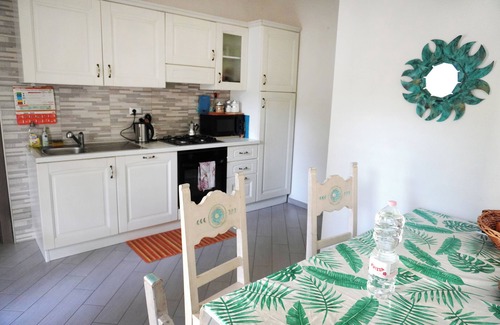 Olbia Cabaña | Sunshine cottage a few steps from the sea