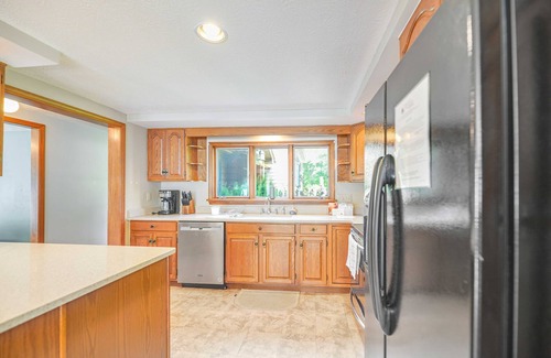 Honeoye Casa | Sunshine Daydream - "300 Feet of Natural Honeoye Lake Shoreline!"