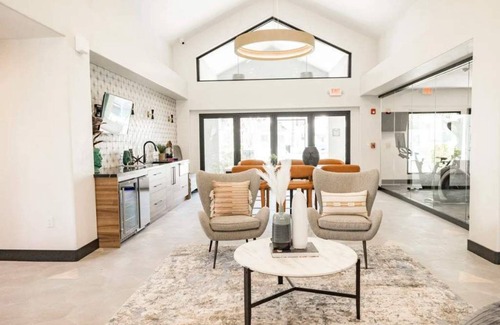 Arrowhead Ranch Apartamento | Sunshine for up to 6 people in a Luxe Apt