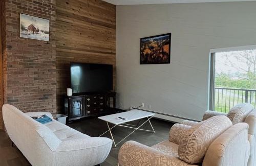 Langley Casa | Sunshine garden 5 bedrooms2 living rooms3 bathrooms1 kitchen