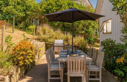 Onemana Casa | Sunshine Grove Retreat - Onemana Holiday Home