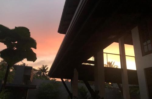 Hendala Cama Y Desayuno | Sunshine Holiday Home at Wattala