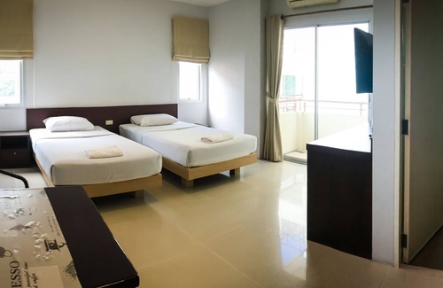 Hua Hin Hotel | Sunshine Hostel Hua Hin