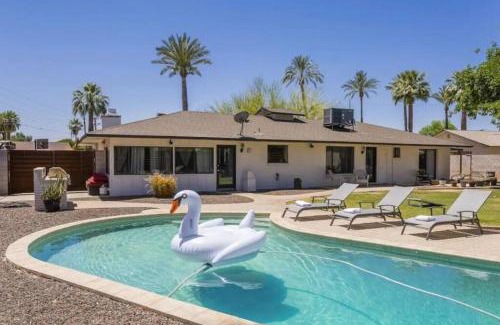 Scottsdale Highlands Casa | Sunshine on Sells, Pool & BBQ Grill