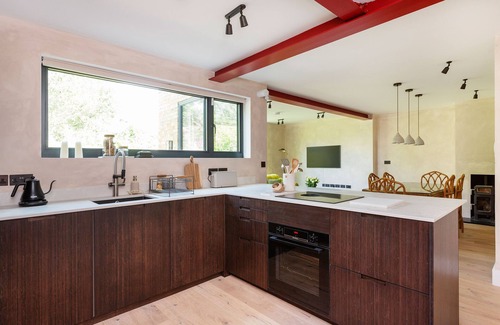 North Kensington Apartamento | Sunshine Soul, by Veeve